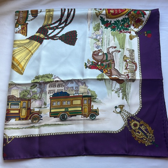 Gucci Equestrian "Servizi Postali" Design 100%Silk Scarf Made in Italy Auth.90cm - Picture 10 of 13
